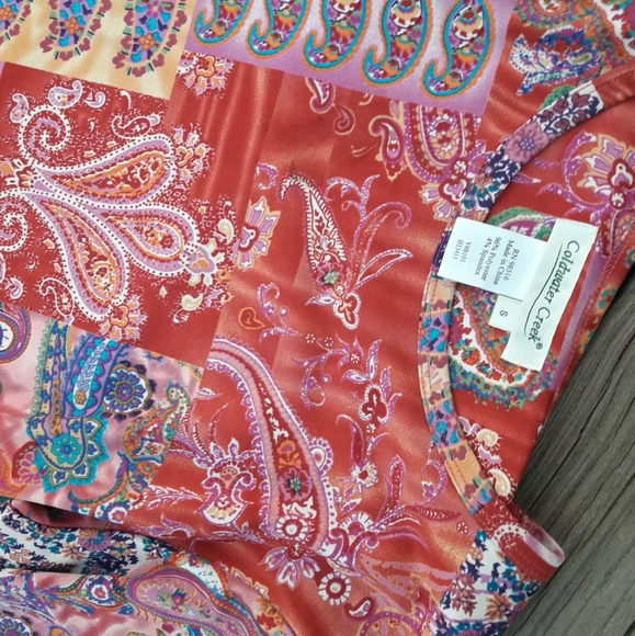 Long Sleeved Shirt Paisley Print Crew Neck Tshirt - Picture 2 of 13